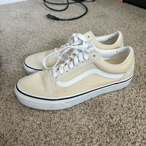 Women’s Vans Size 9
